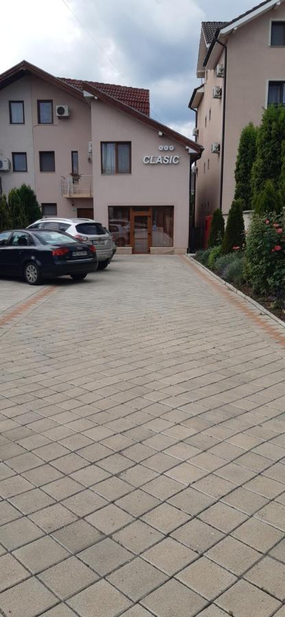 Pensiunea Clasic Pestisu Mare Exterior foto